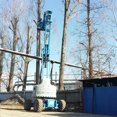 Žiar nad Hronom – Rizikový výrub topoľov so žeriavom a plošinou | KEISH
