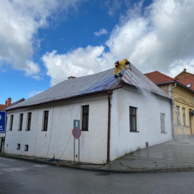 Natieranie striech – Levoča | KEISH