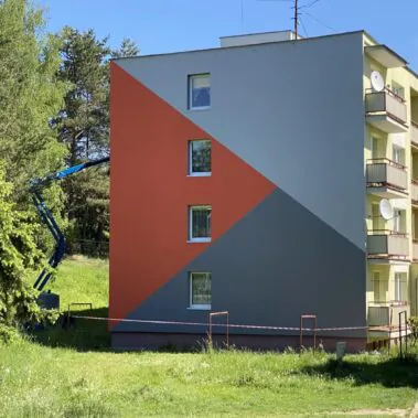 Obnova fasády bytového domu – Zvolen | KEISH