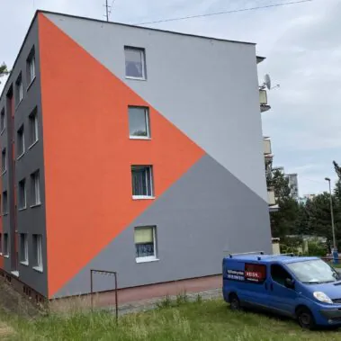 Obnova fasády bytového domu – Zvolen | KEISH